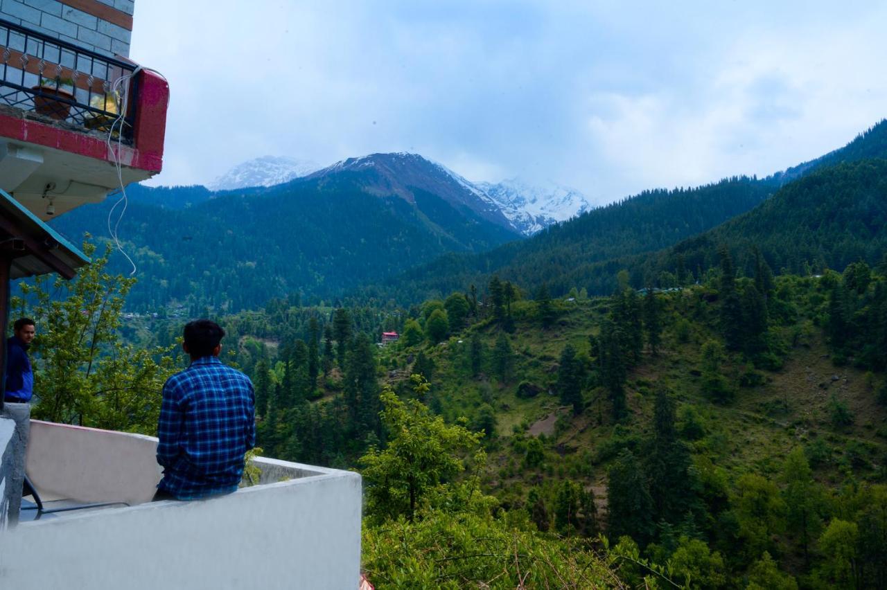 Snow Oak Guest House Kasol Exteriör bild
